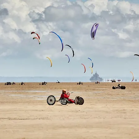 Duplex Terrasse Garage גראנוויל